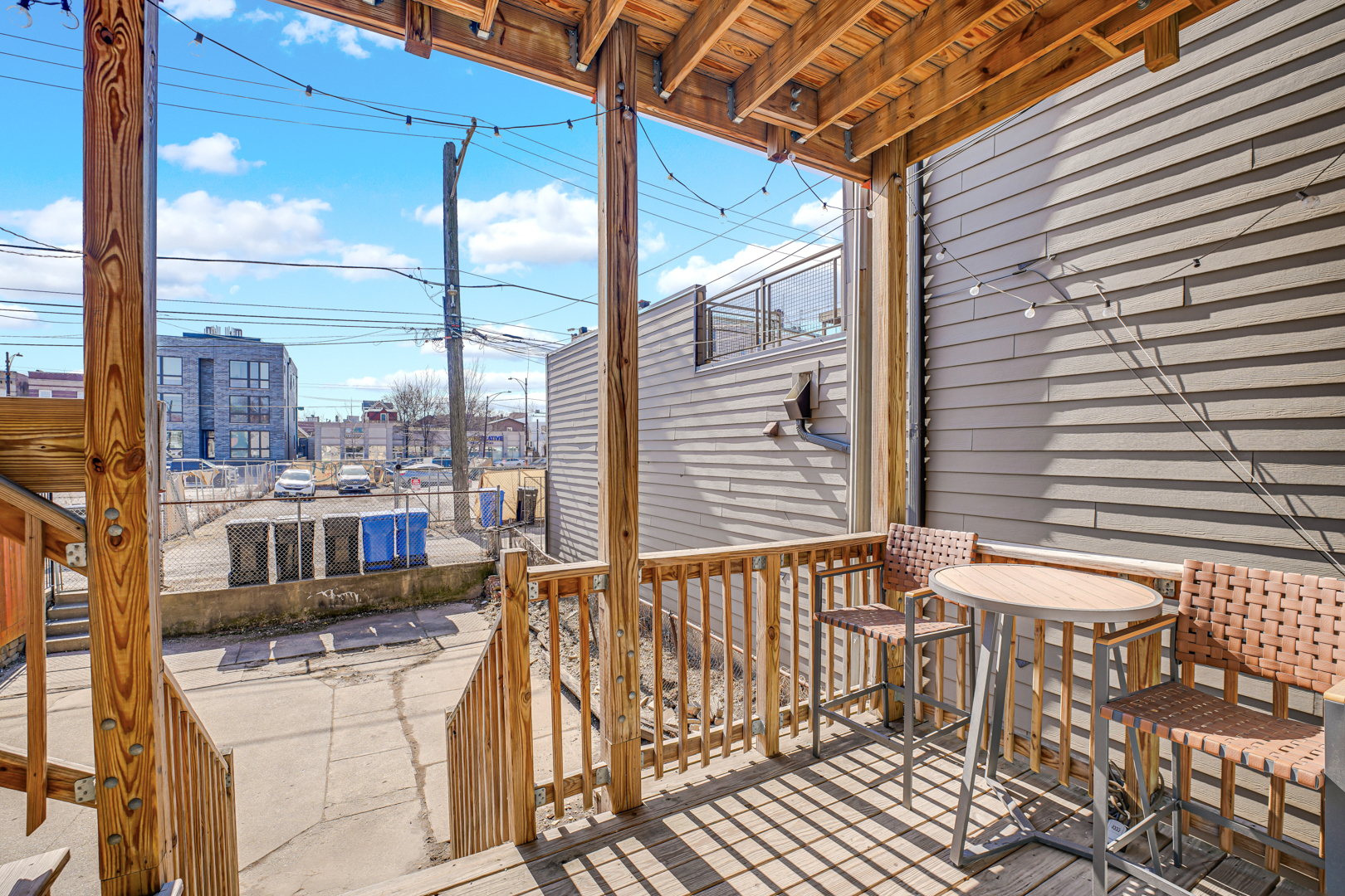 2333 W Montana St Chicago, IL 60647