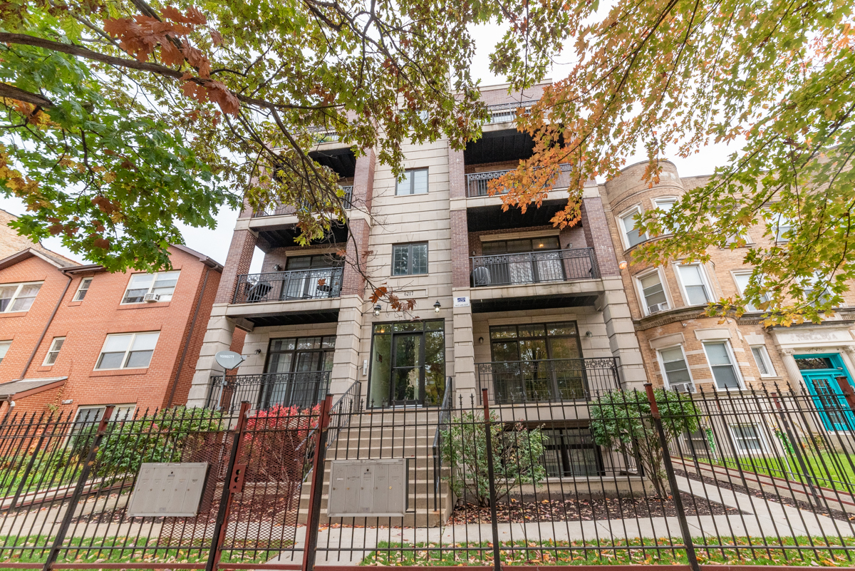 6217 S Kimbark Ave #2N