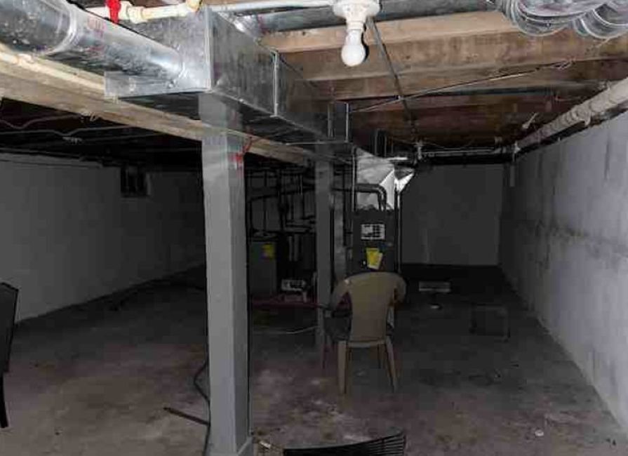 1617 Grv Ave North Chicago, IL 60064