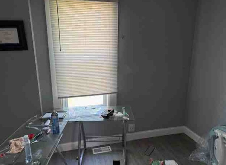 1617 Grv Ave North Chicago, IL 60064