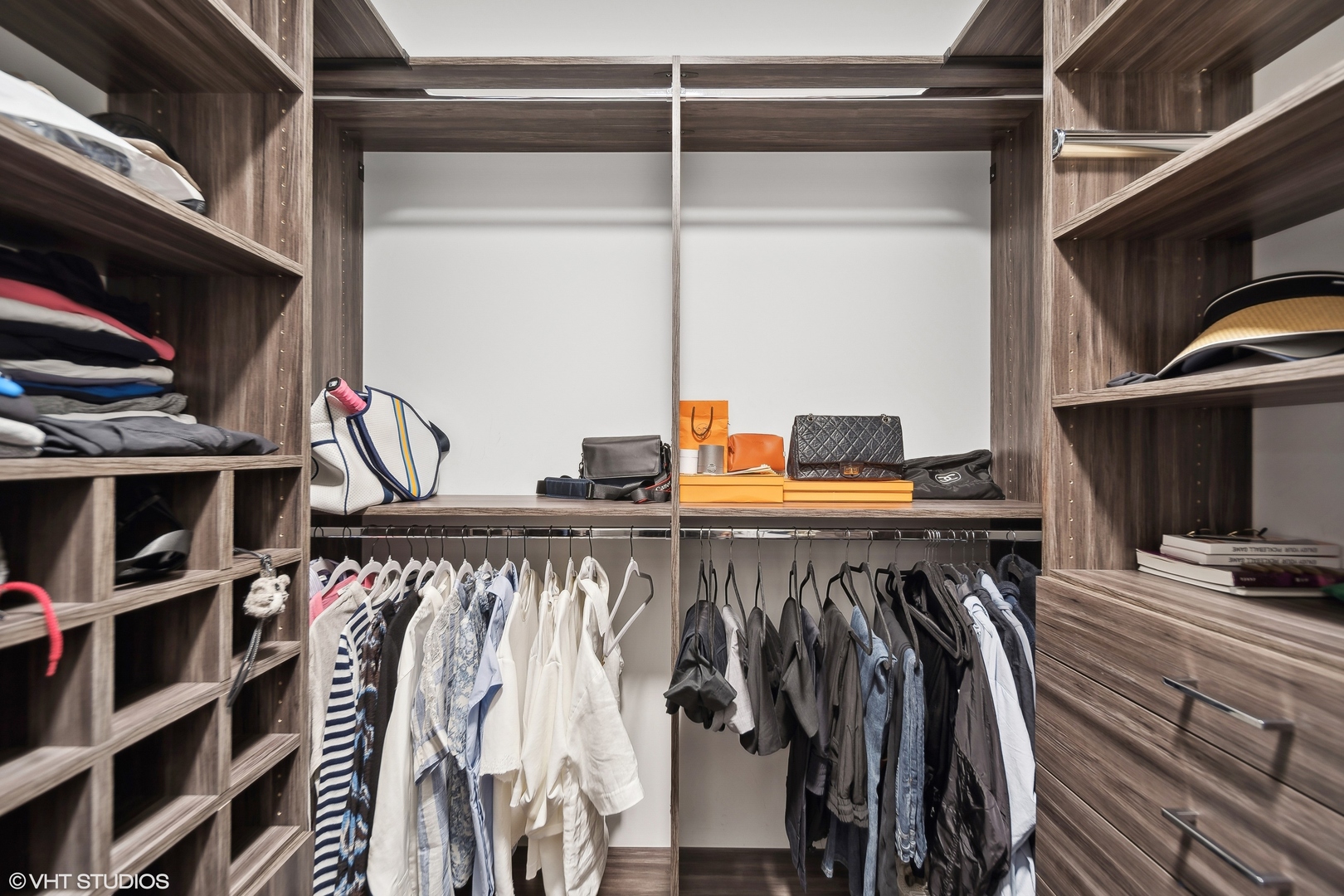 363 E Wacker Dr #4304 Chicago, IL 60601