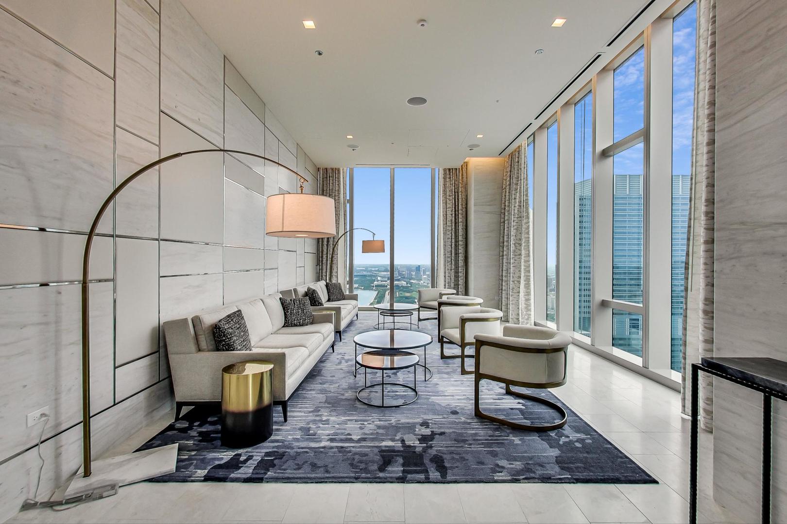 363 E Wacker Dr #4304 Chicago, IL 60601