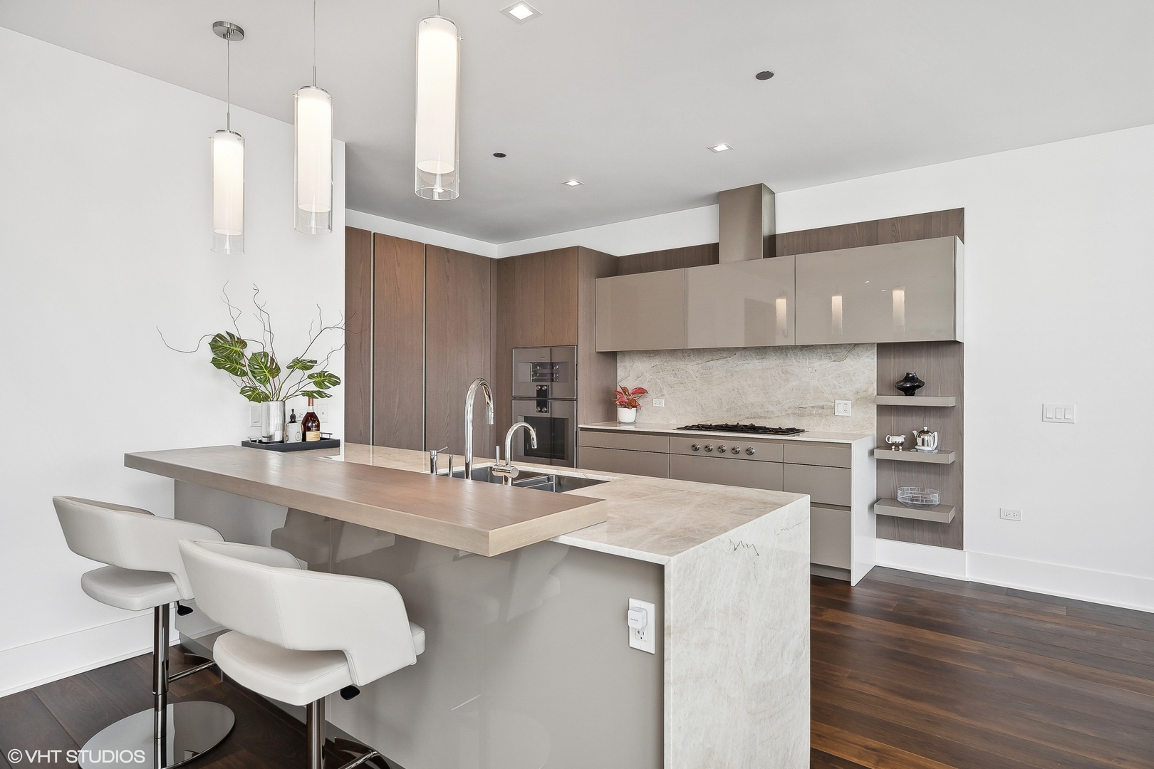 363 E Wacker Dr #4304 Chicago, IL 60601