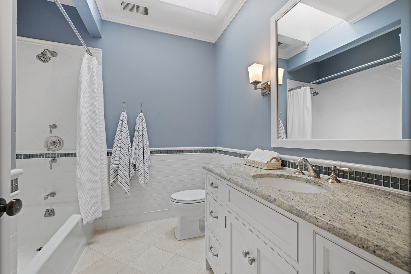 325 Central Ave Wilmette, IL 60091