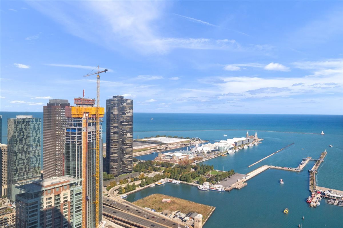 363 E Wacker Dr #4206 Chicago, IL 60601
