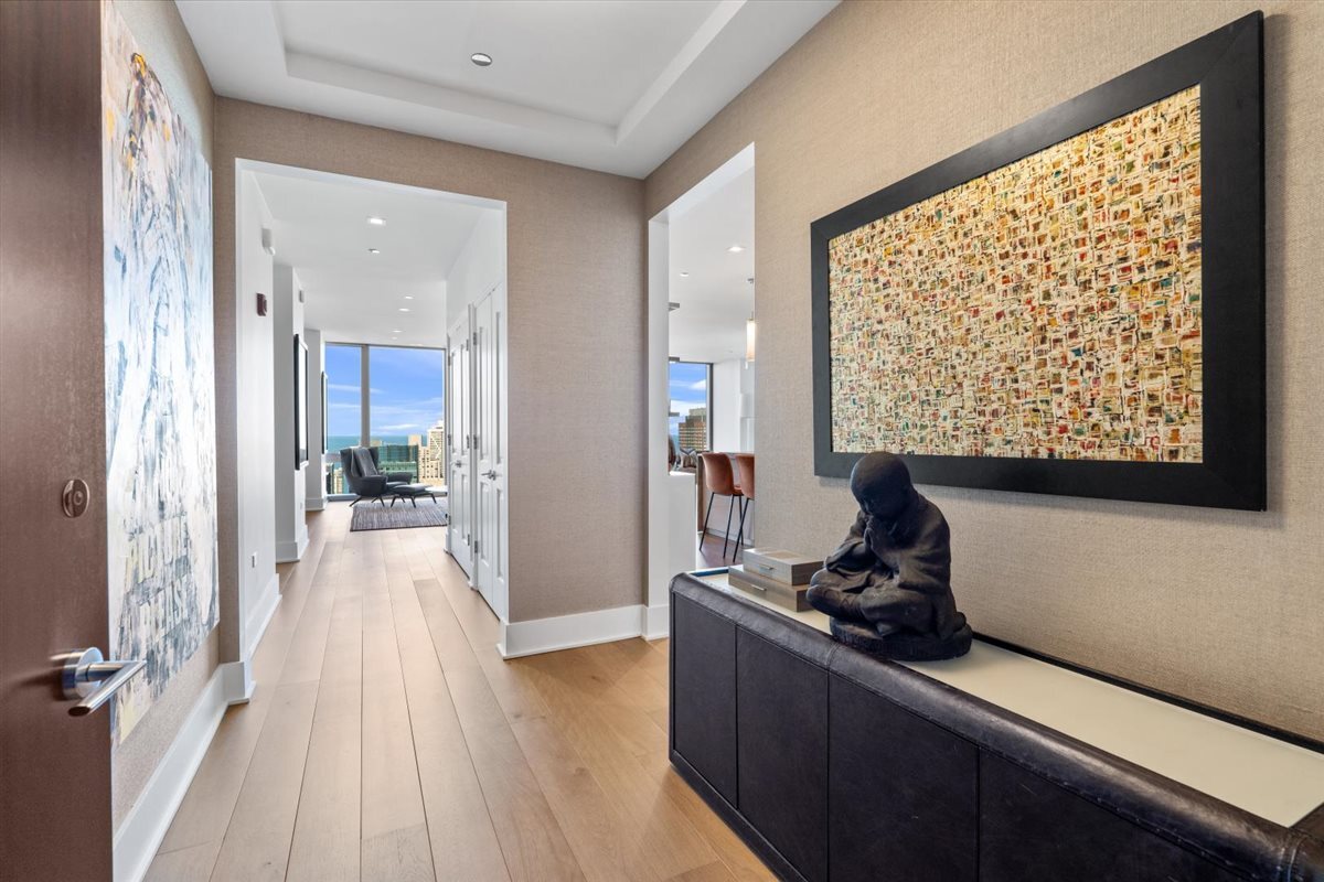 363 E Wacker Dr #4206 Chicago, IL 60601