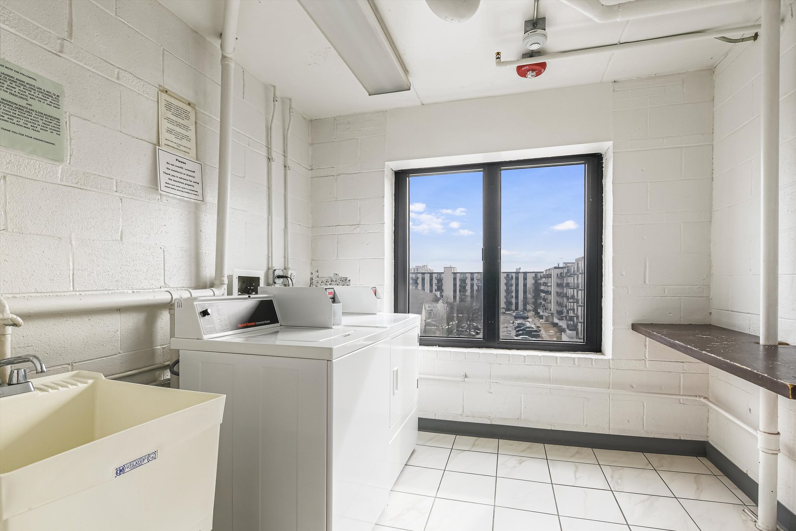 9078 W Heathwood Dr #5D Niles, IL 60714