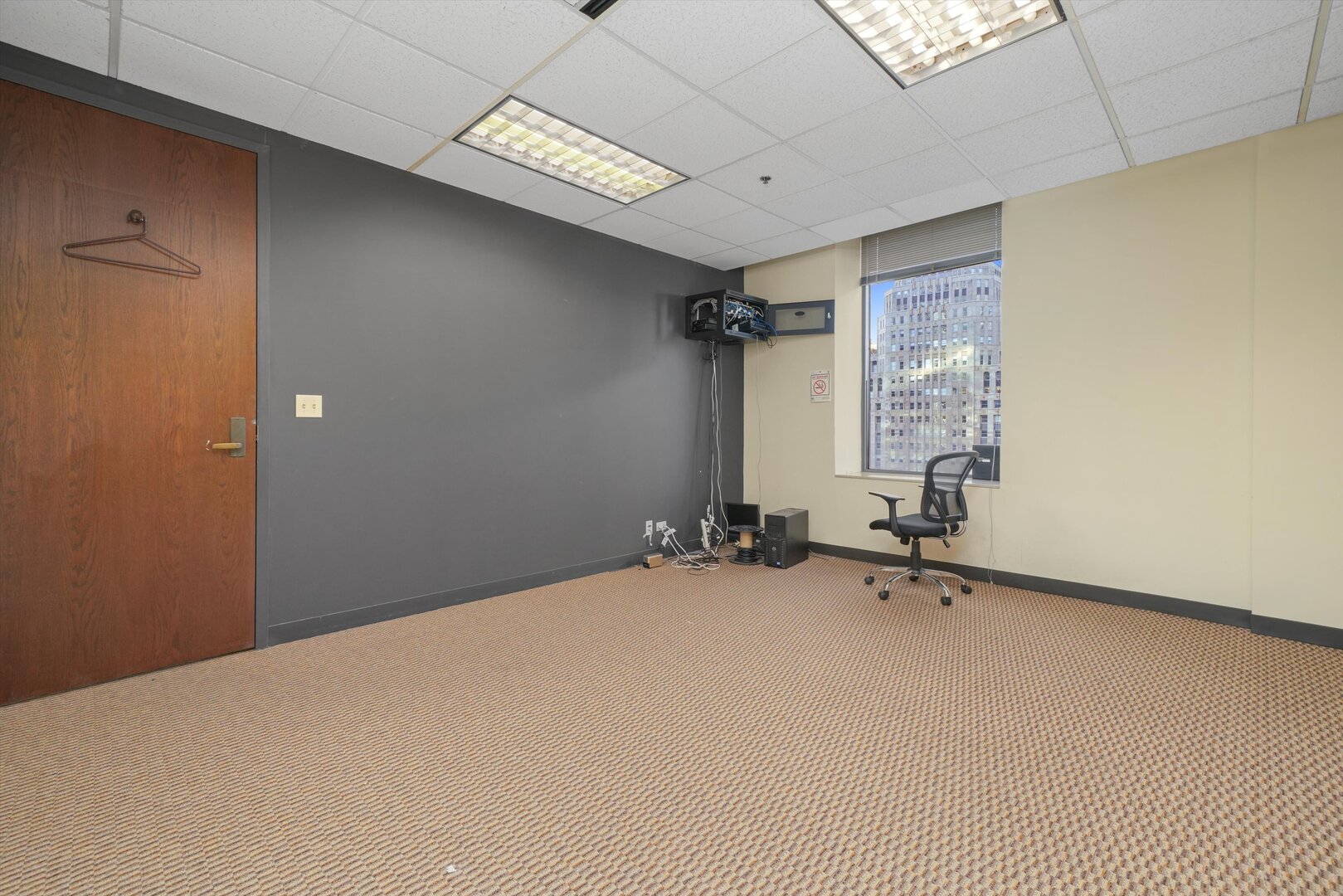 211 W Wacker Dr #1610 Chicago, IL 60606