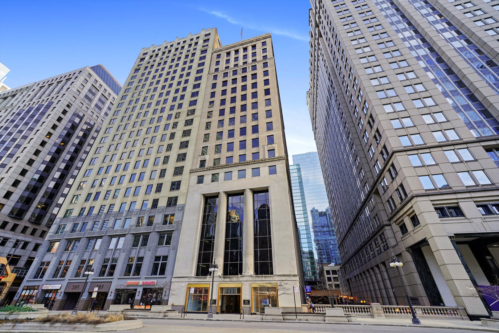 211 W Wacker Dr #1610 Chicago, IL 60606