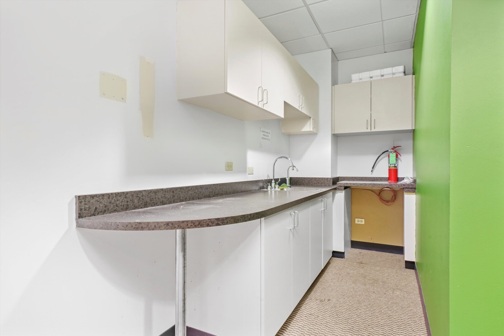 211 W Wacker Dr #1610 Chicago, IL 60606