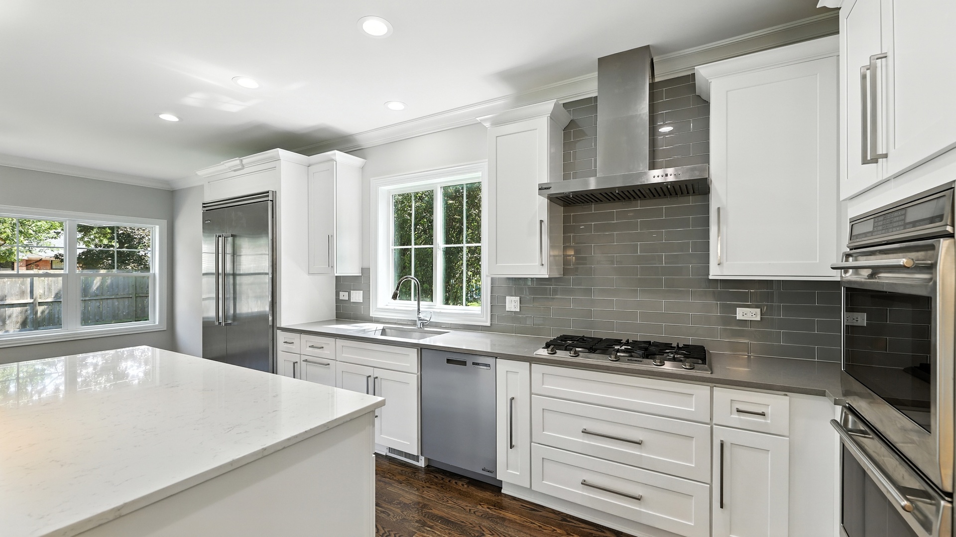 1127 Kenton Rd Deerfield, IL 60015