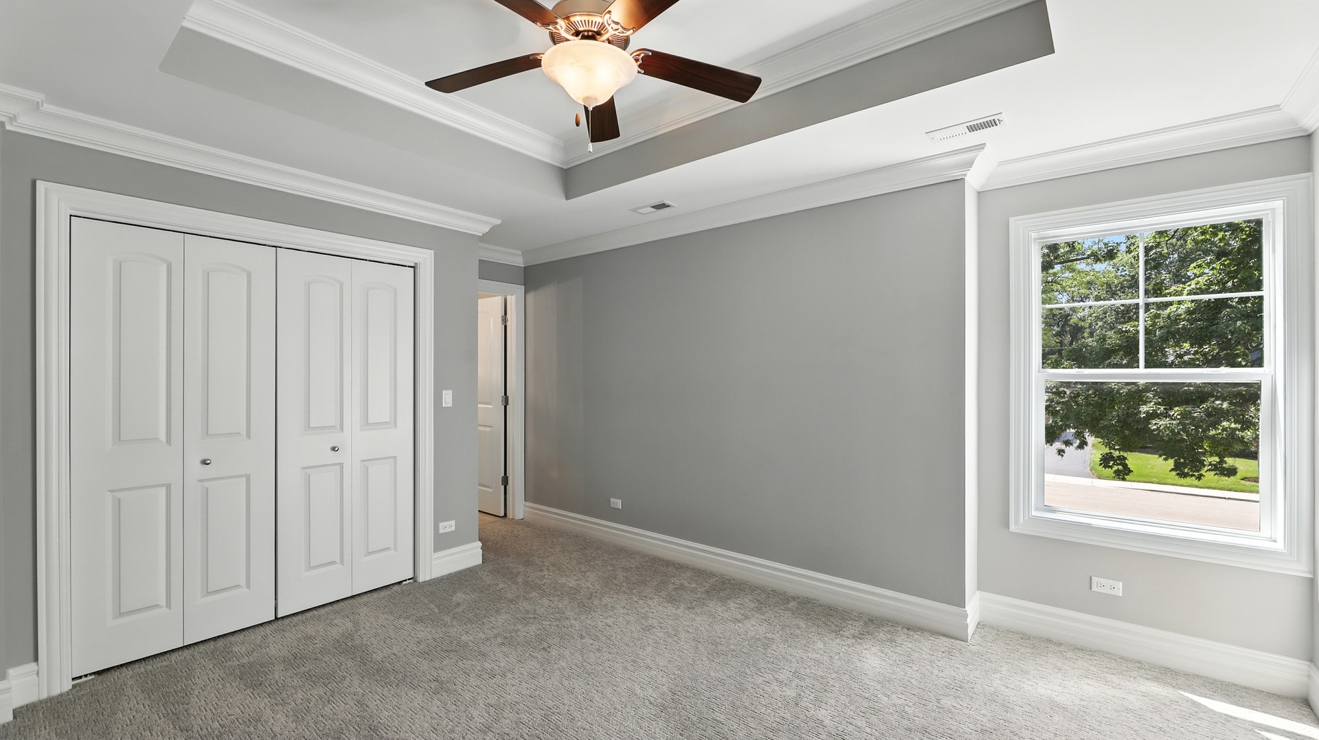 1127 Kenton Rd Deerfield, IL 60015