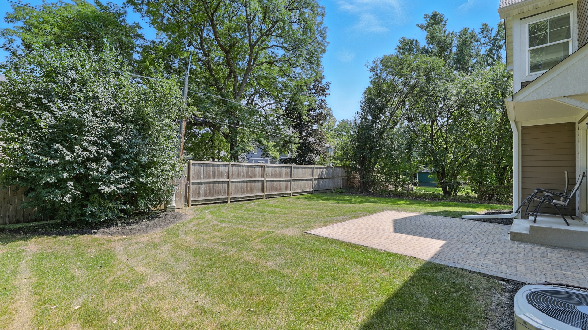 1127 Kenton Rd Deerfield, IL 60015