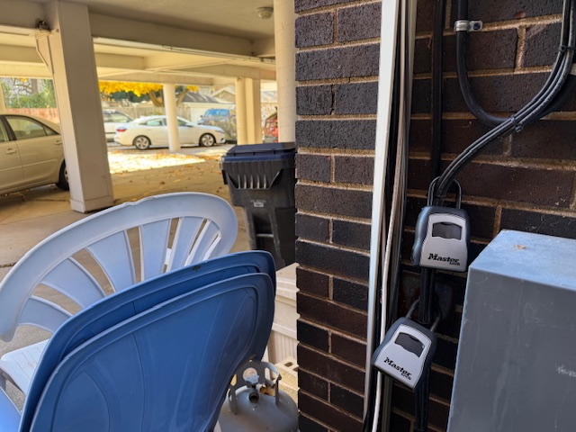 2726 Central St #3D Evanston, IL 60201