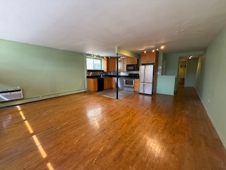 2726 Central St #3D Evanston, IL 60201