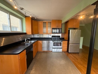 2726 Central St #3D Evanston, IL 60201
