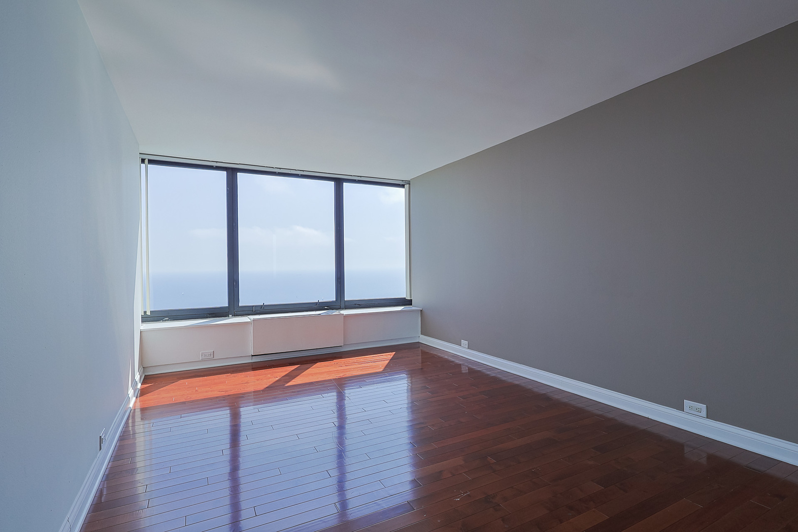 155 N Hbr Dr #5210 Chicago, IL 60601