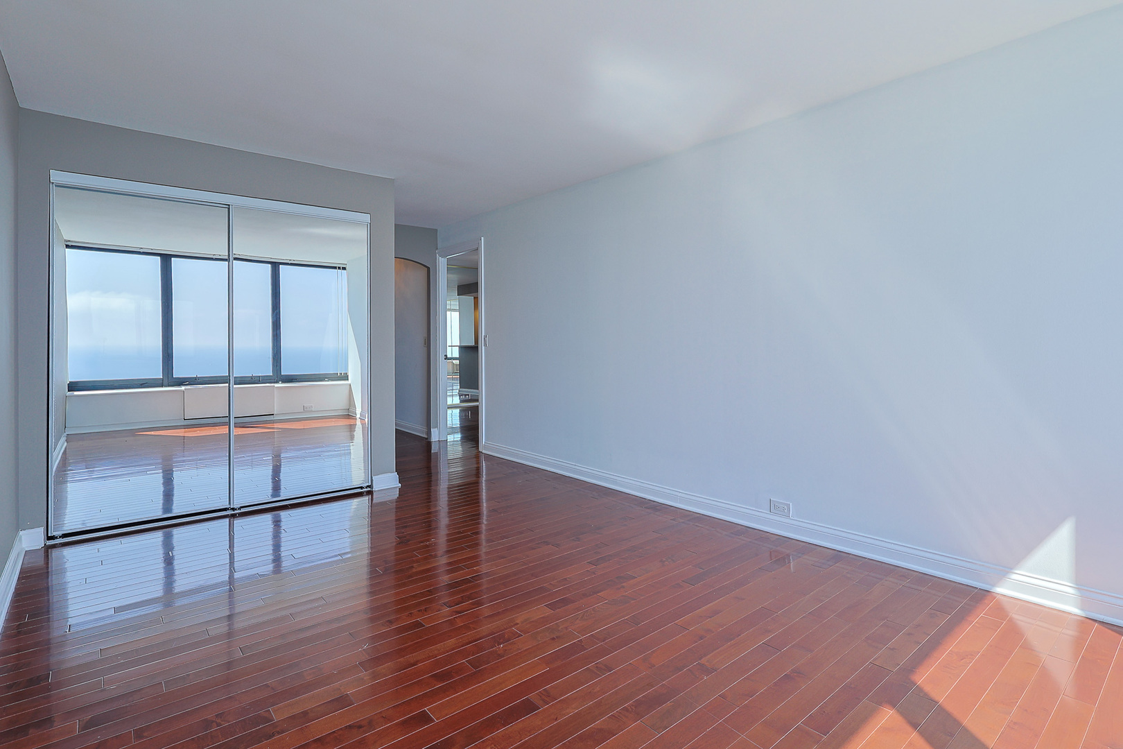 155 N Hbr Dr #5210 Chicago, IL 60601