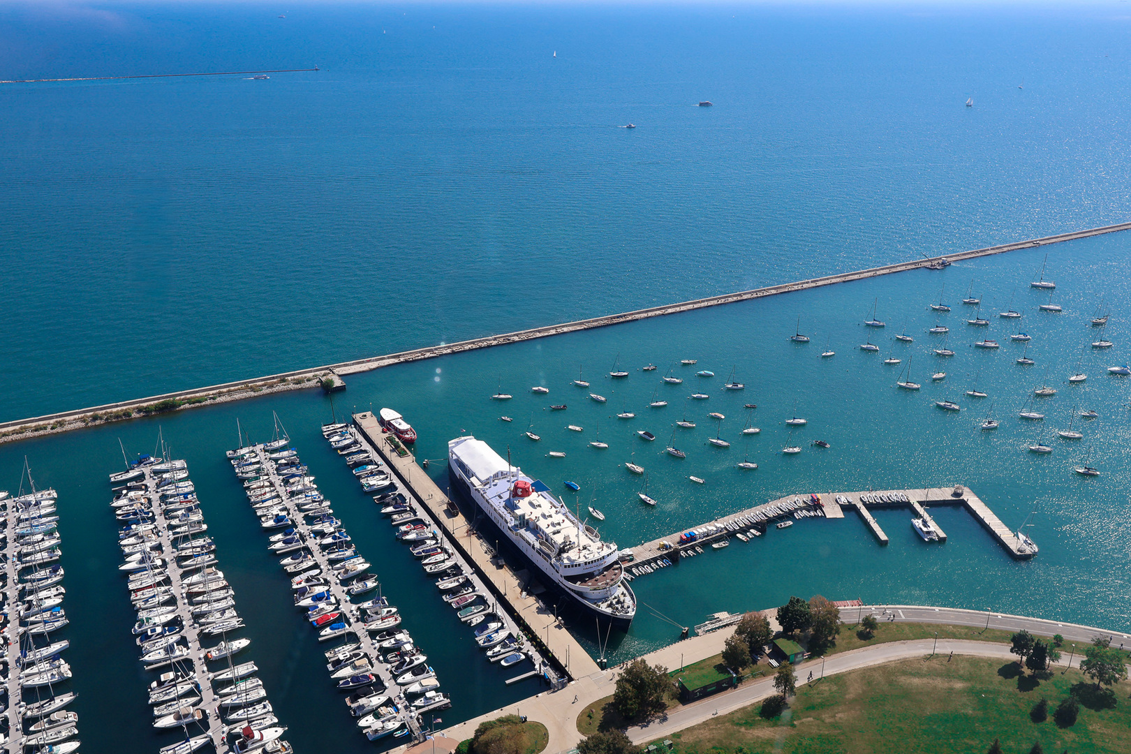 155 N Hbr Dr #5210 Chicago, IL 60601