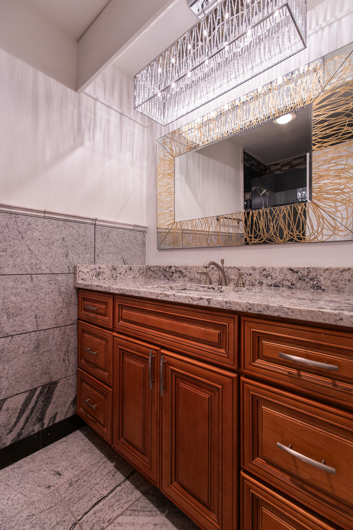 155 N Hbr Dr #5210 Chicago, IL 60601