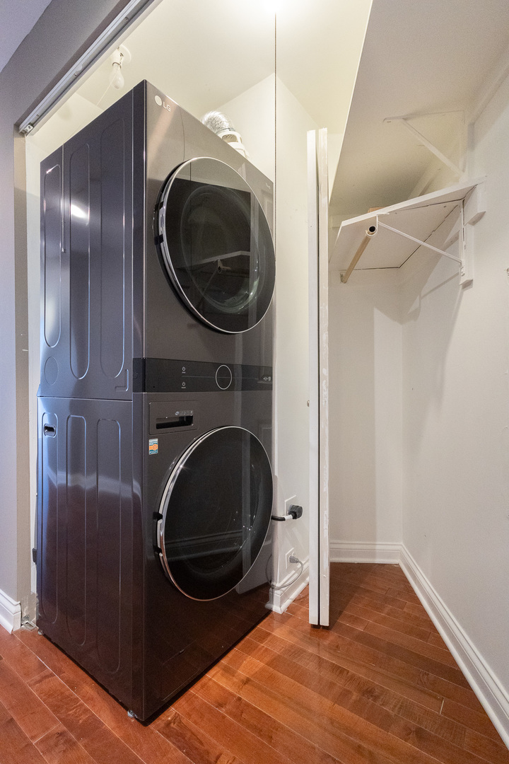 155 N Hbr Dr #5210 Chicago, IL 60601