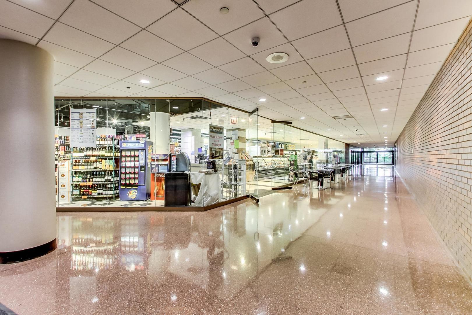 155 N Hbr Dr #5210 Chicago, IL 60601