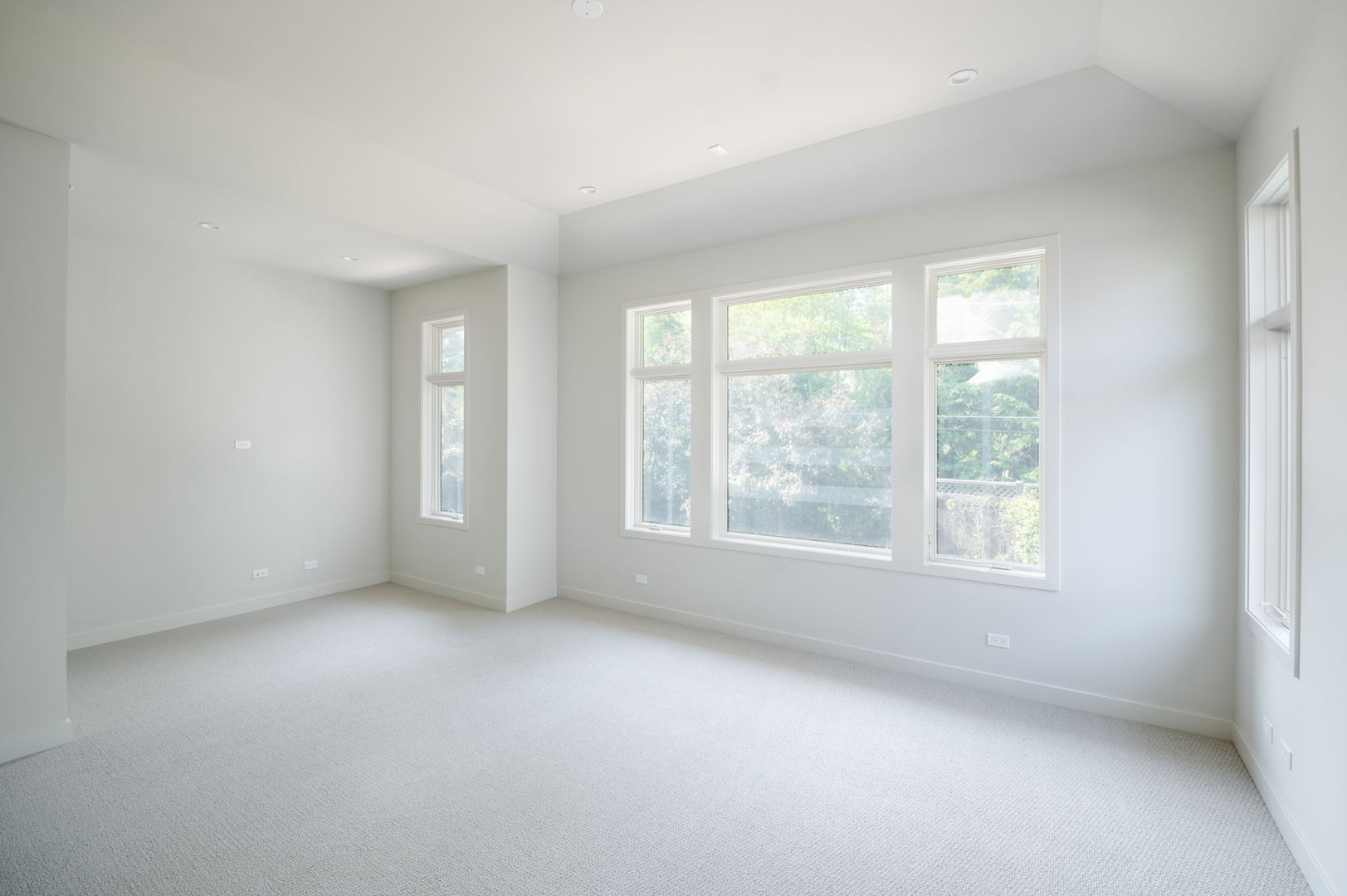 19 Heritage Dr Highland Park, IL 60035