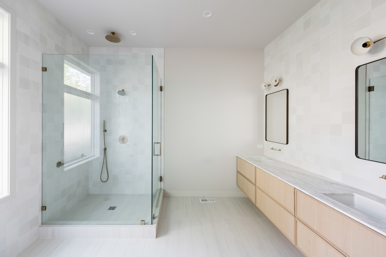 19 Heritage Dr Highland Park, IL 60035