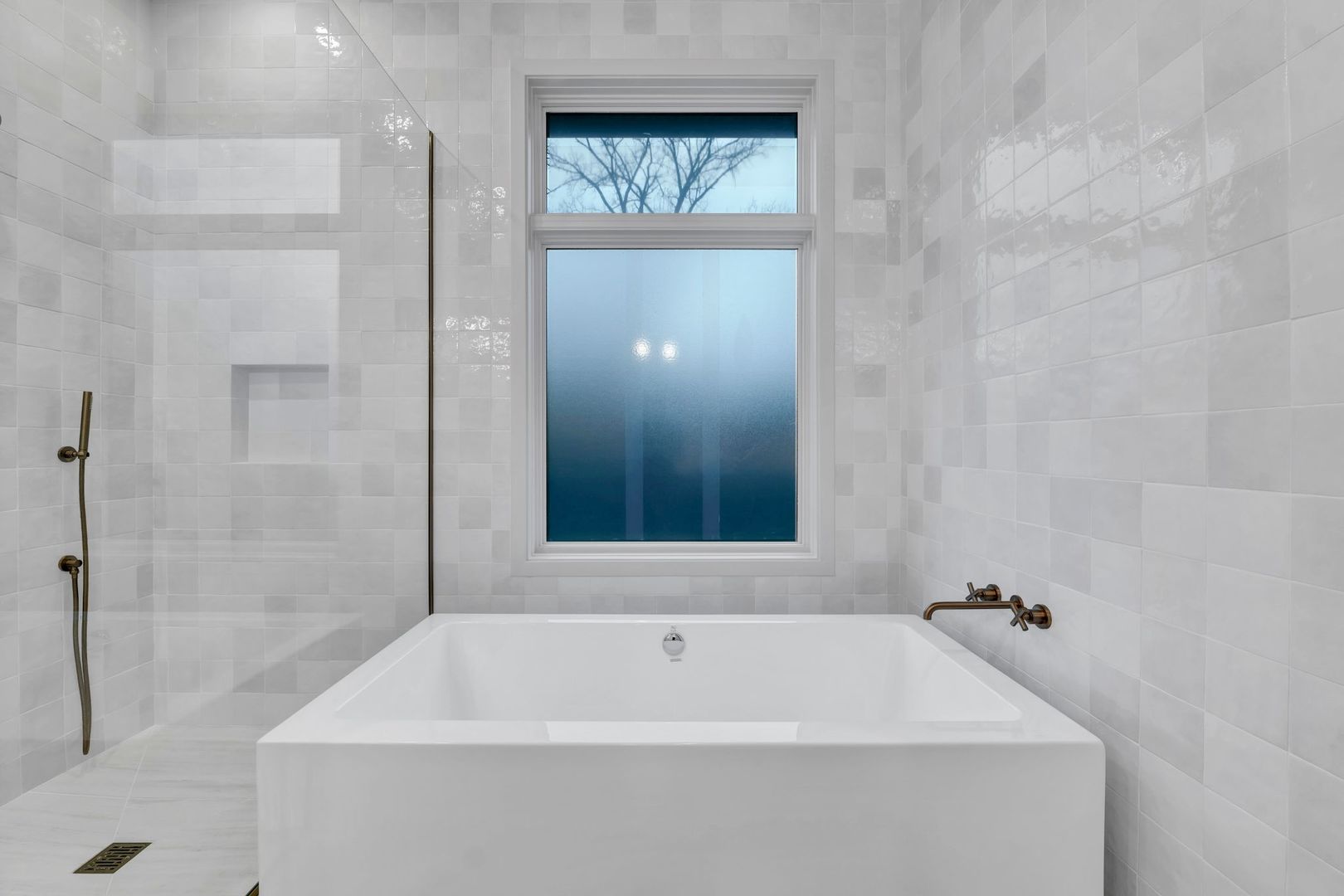 19 Heritage Dr Highland Park, IL 60035