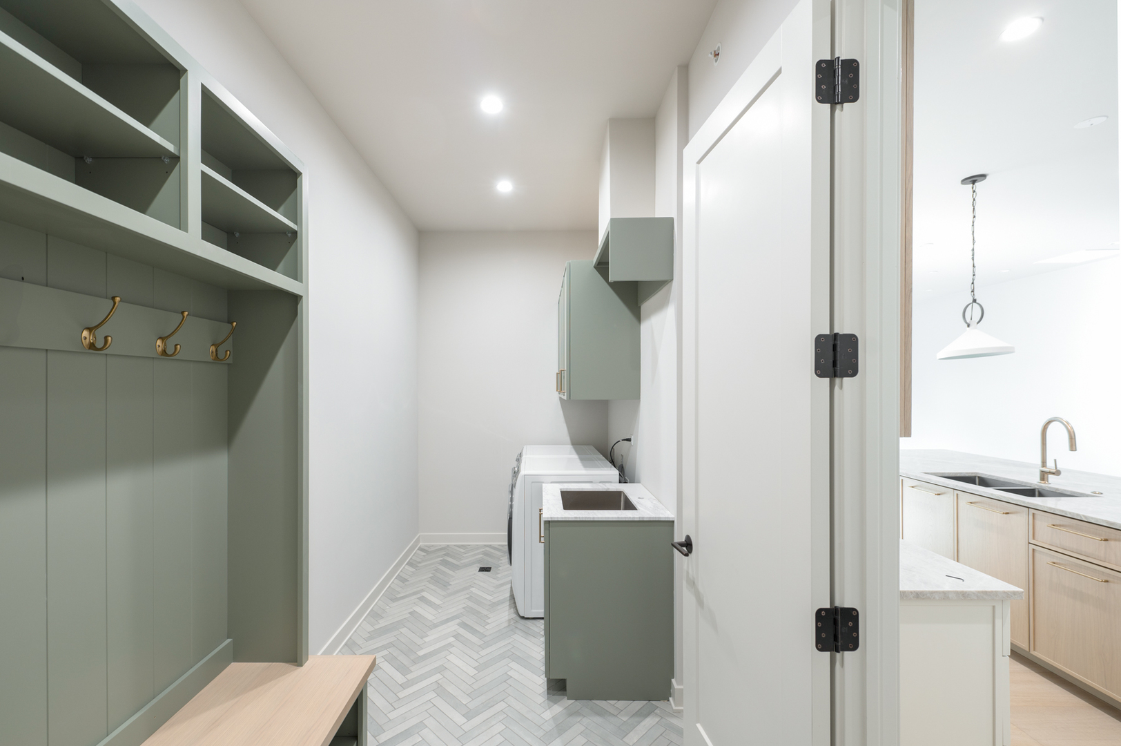 19 Heritage Dr Highland Park, IL 60035