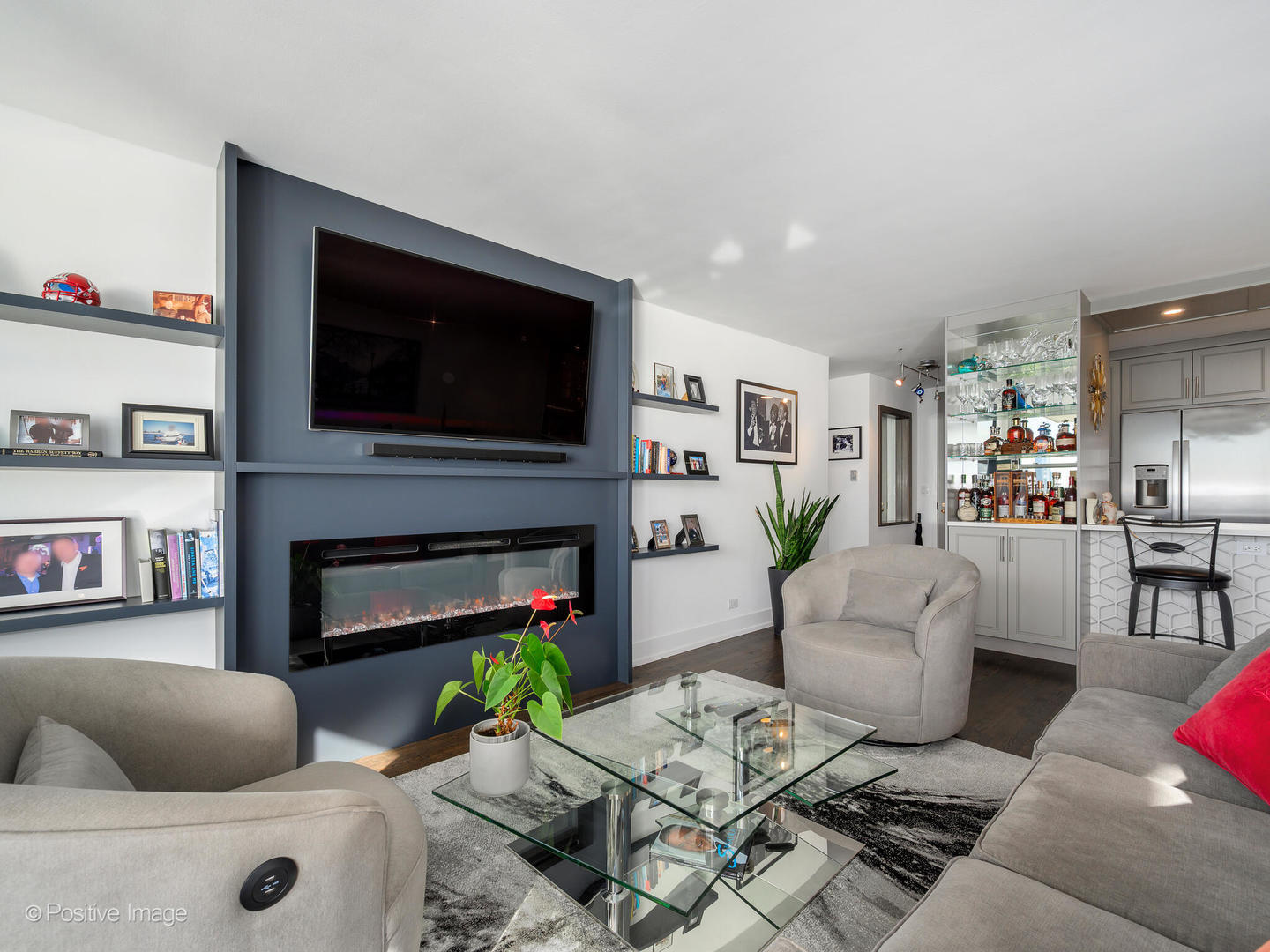 400 E Randolph St #3715 Chicago, IL 60601