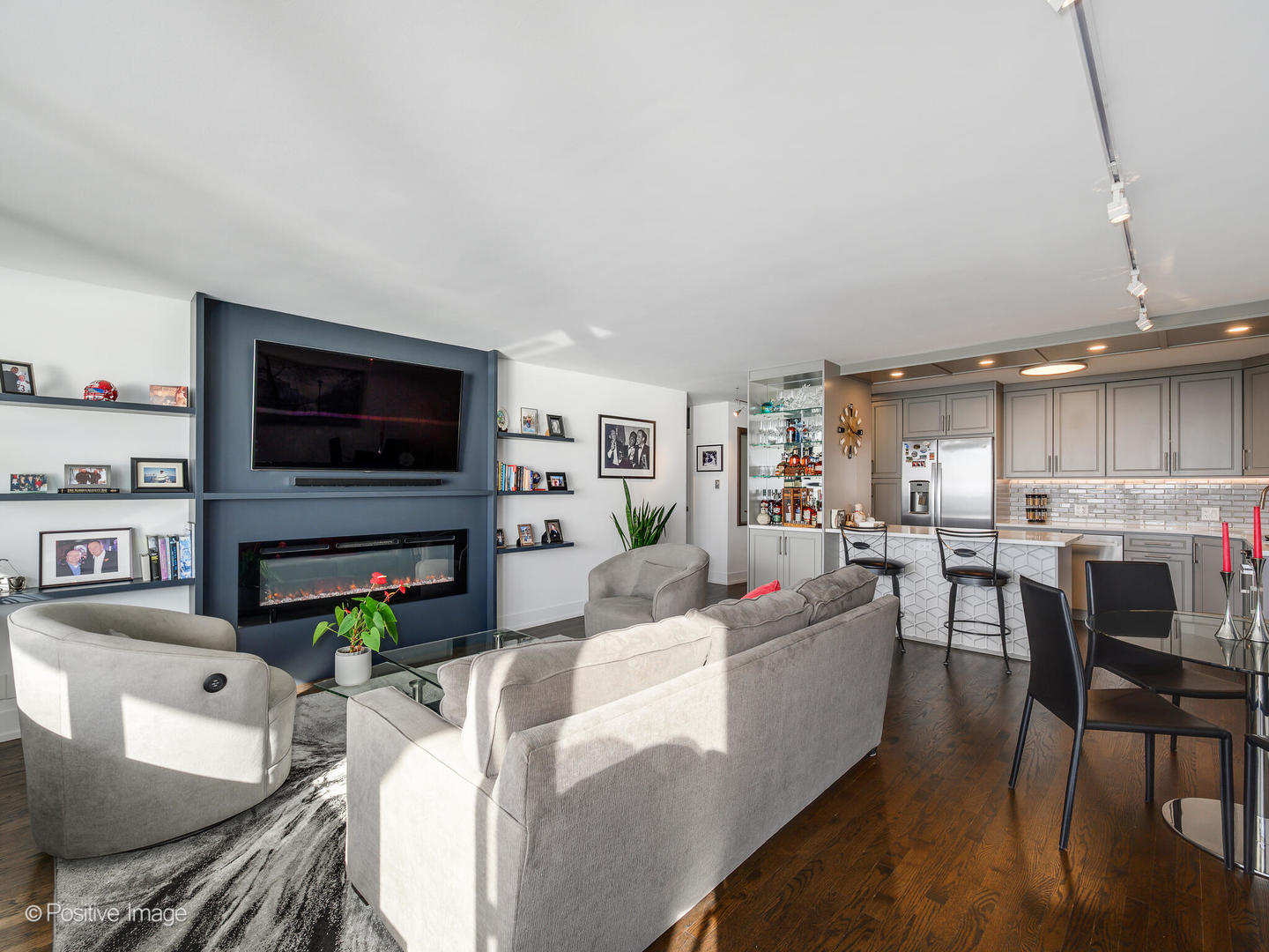 400 E Randolph St #3715 Chicago, IL 60601