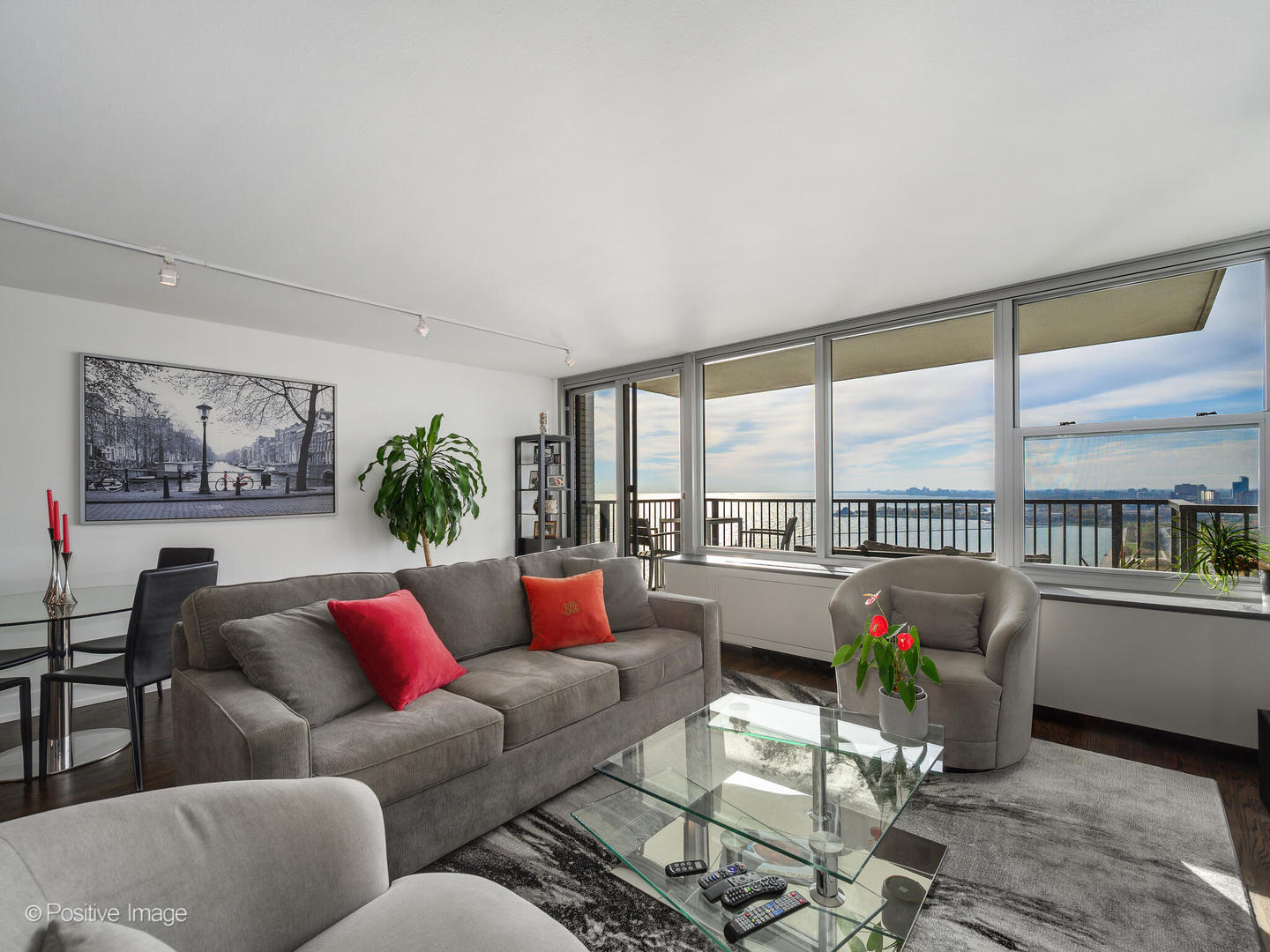 400 E Randolph St #3715 Chicago, IL 60601