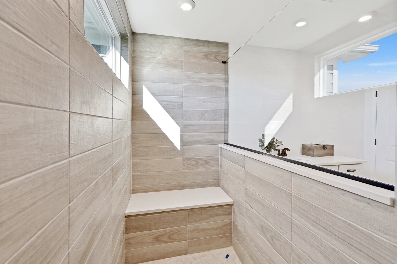 1690 Landy Ln Deerfield, IL 60015