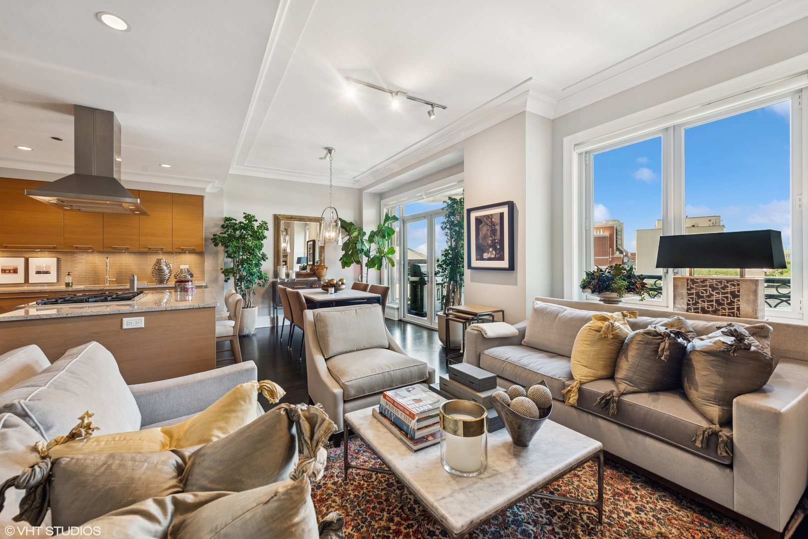 2550 N Lakeview Ave #N602 Chicago, IL 60614