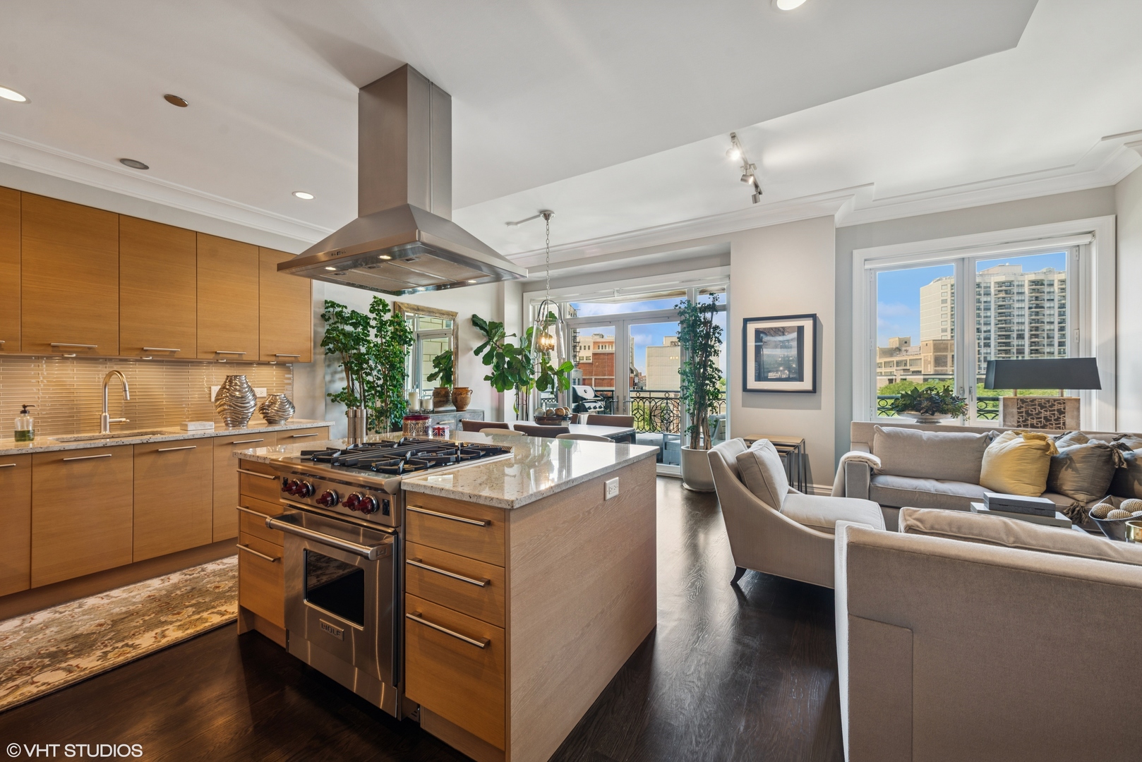 2550 N Lakeview Ave #N602 Chicago, IL 60614