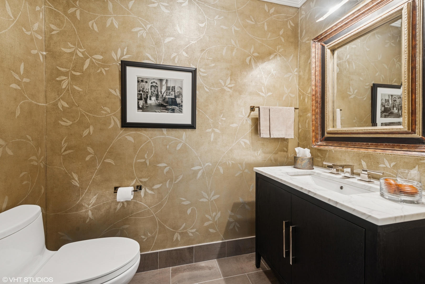 2550 N Lakeview Ave #N602 Chicago, IL 60614