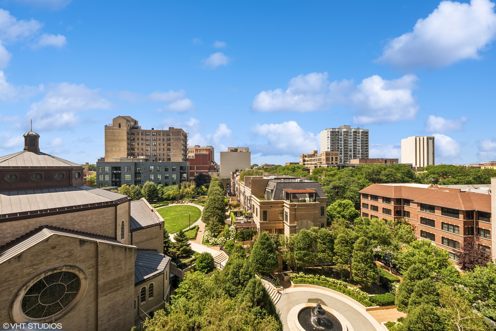 2550 N Lakeview Ave #N602 Chicago, IL 60614