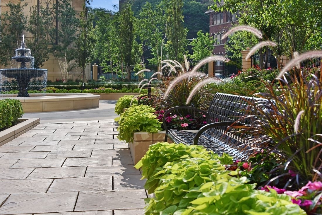 2550 N Lakeview Ave #N602 Chicago, IL 60614