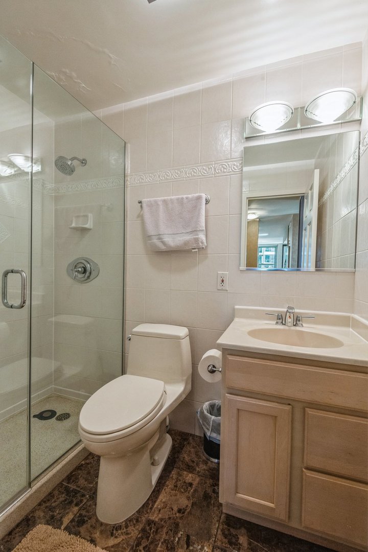 400 E RANDOLPH St #2019 Chicago, IL 60601