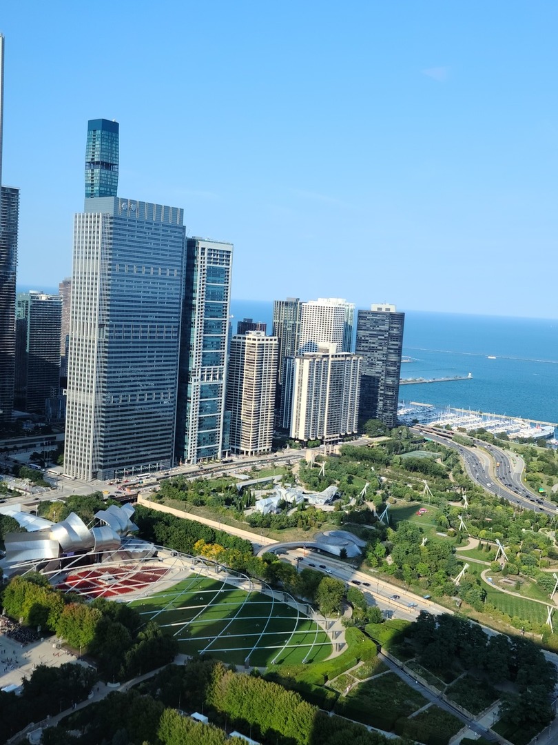 400 E RANDOLPH St #2019 Chicago, IL 60601