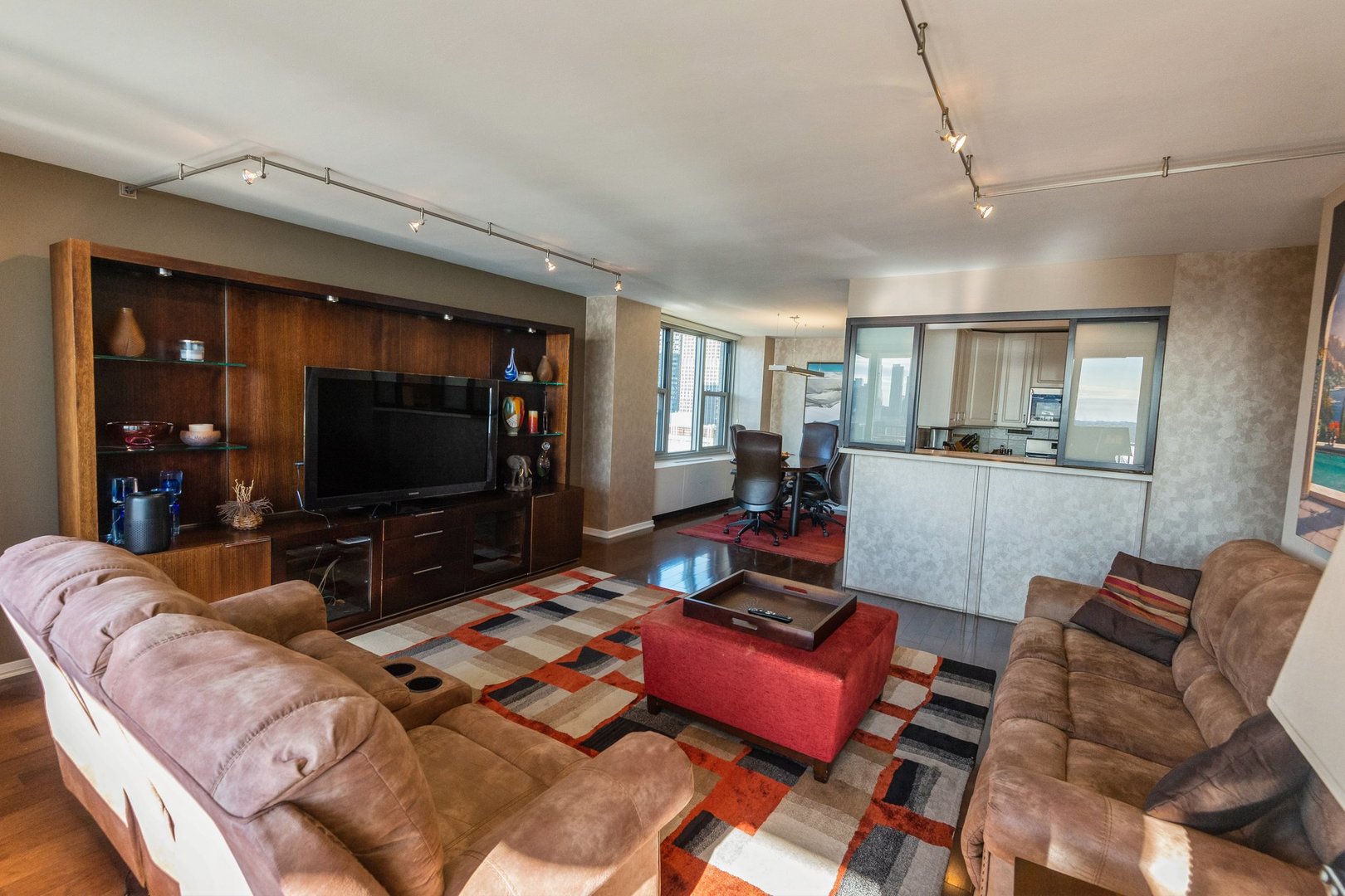 400 E RANDOLPH St #2019 Chicago, IL 60601