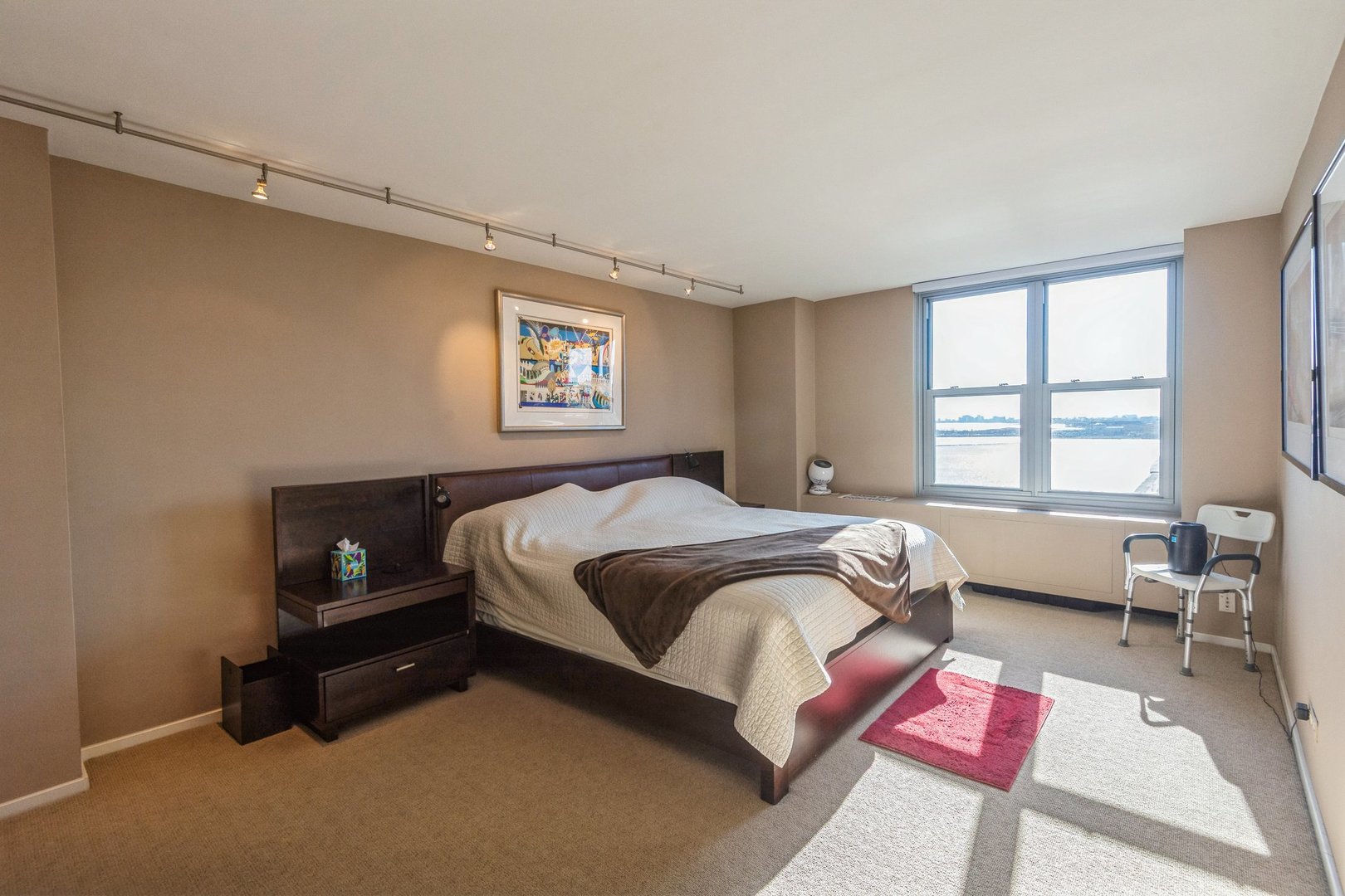 400 E RANDOLPH St #2019 Chicago, IL 60601