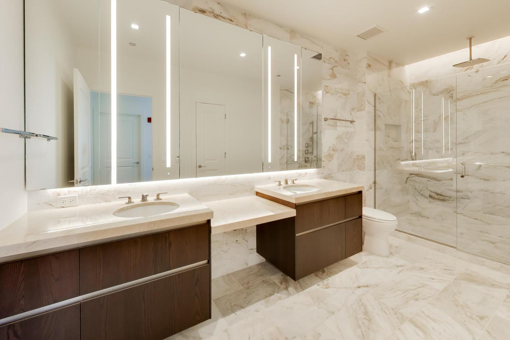 363 E Wacker Dr #6805 Chicago, IL 60601