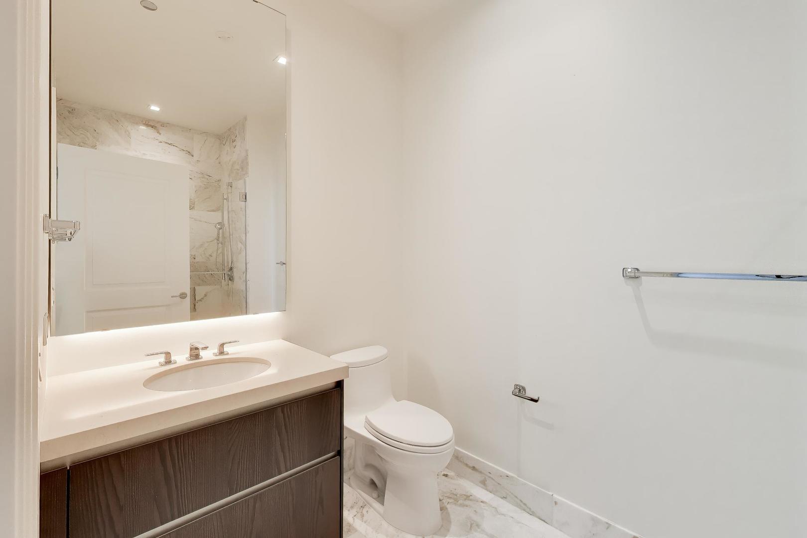 363 E Wacker Dr #6805 Chicago, IL 60601