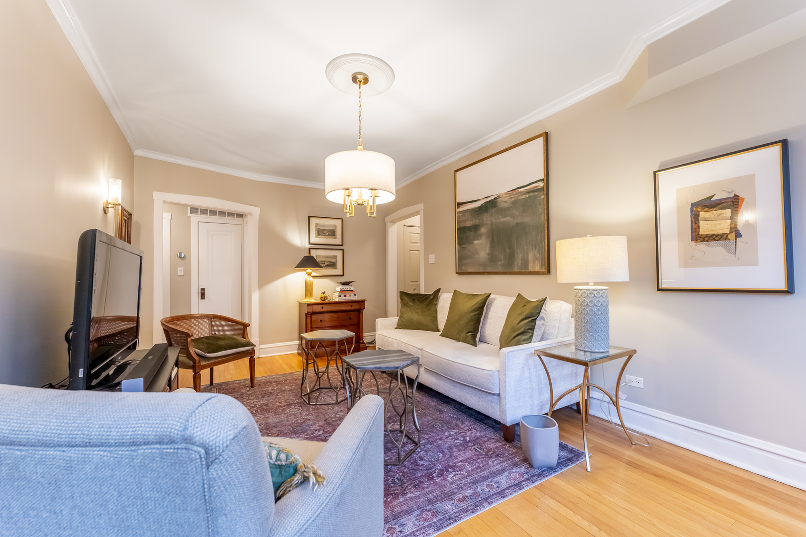 617 Washington Blvd #2N Oak Park, IL 60302