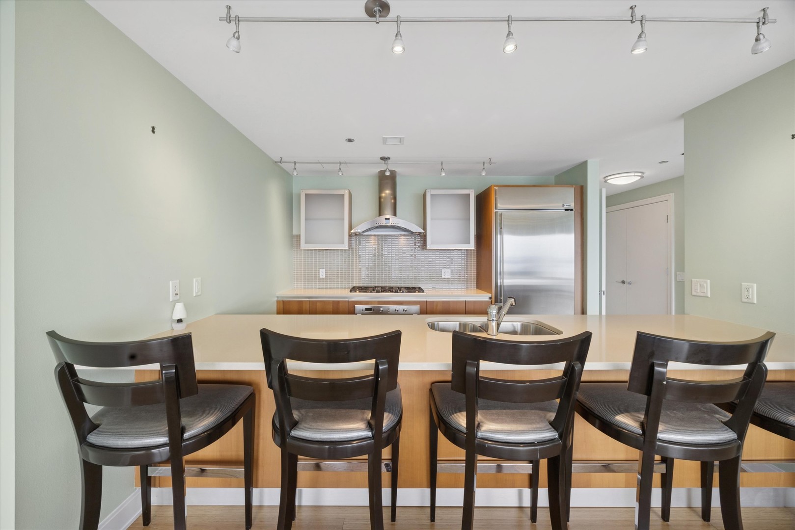 340 E RANDOLPH St #905 Chicago, IL 60601