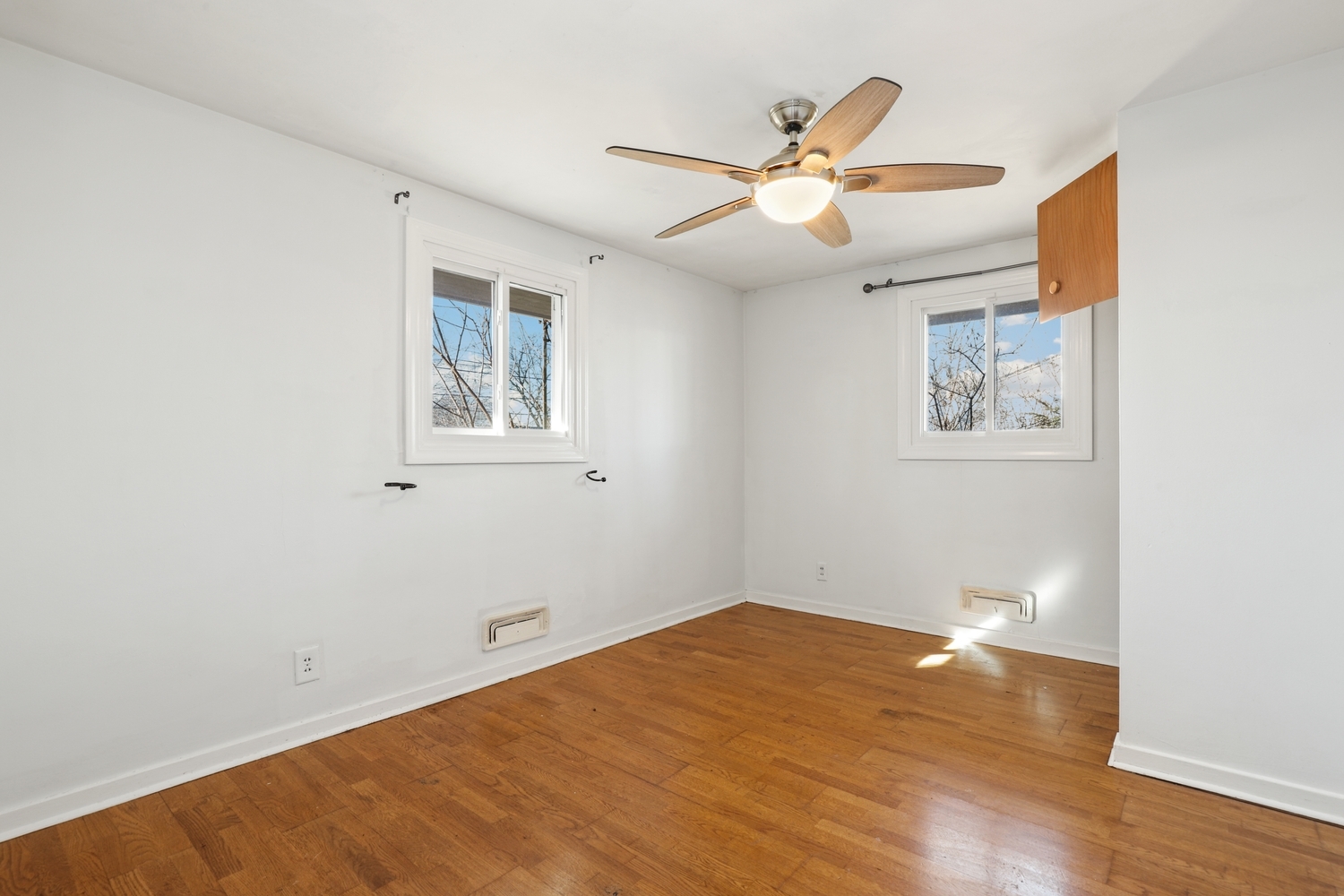 713 Lois Pl Joliet, IL 60435