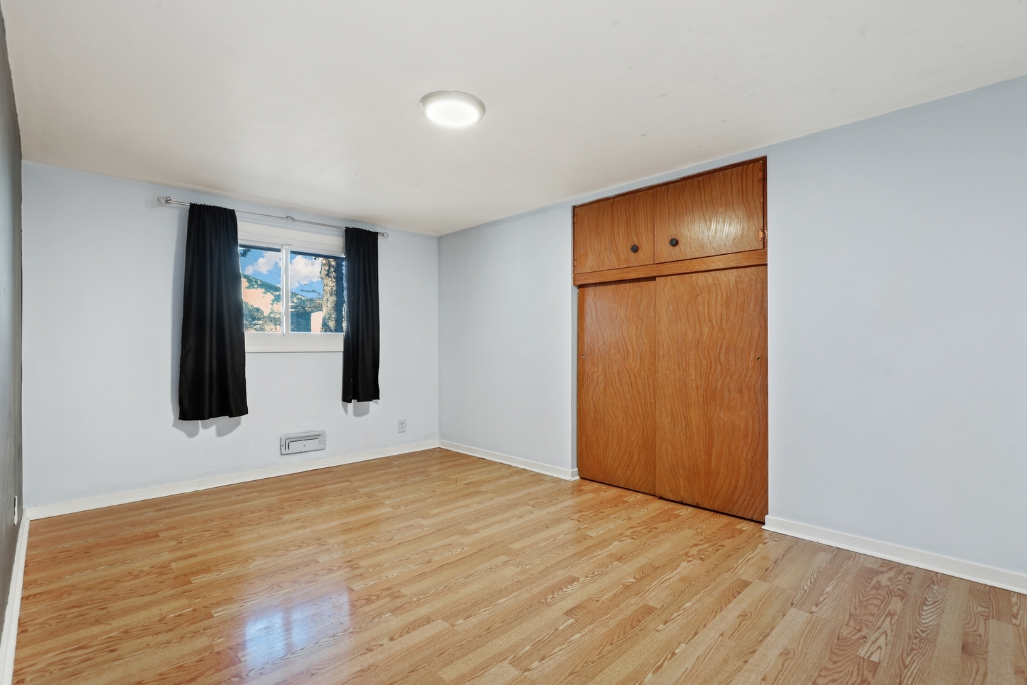 713 Lois Pl Joliet, IL 60435