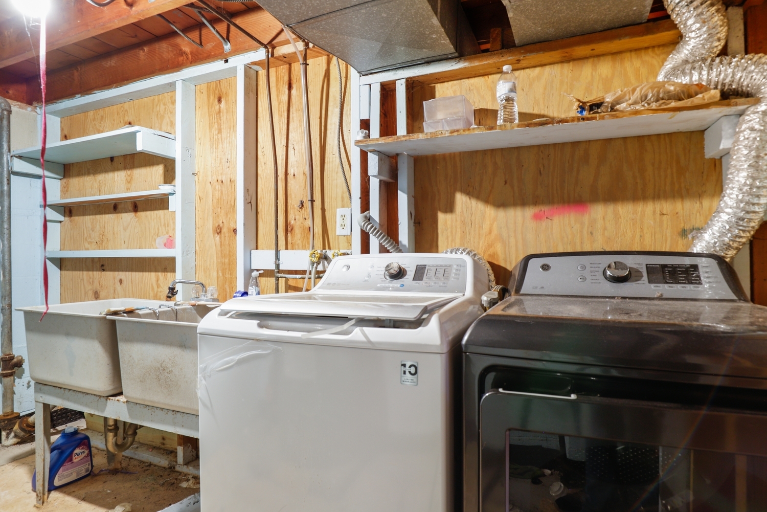 713 Lois Pl Joliet, IL 60435